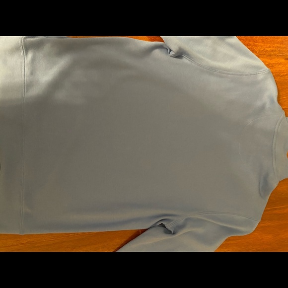 Vineyard Vines Quarter Zip - Picture 3 of 3